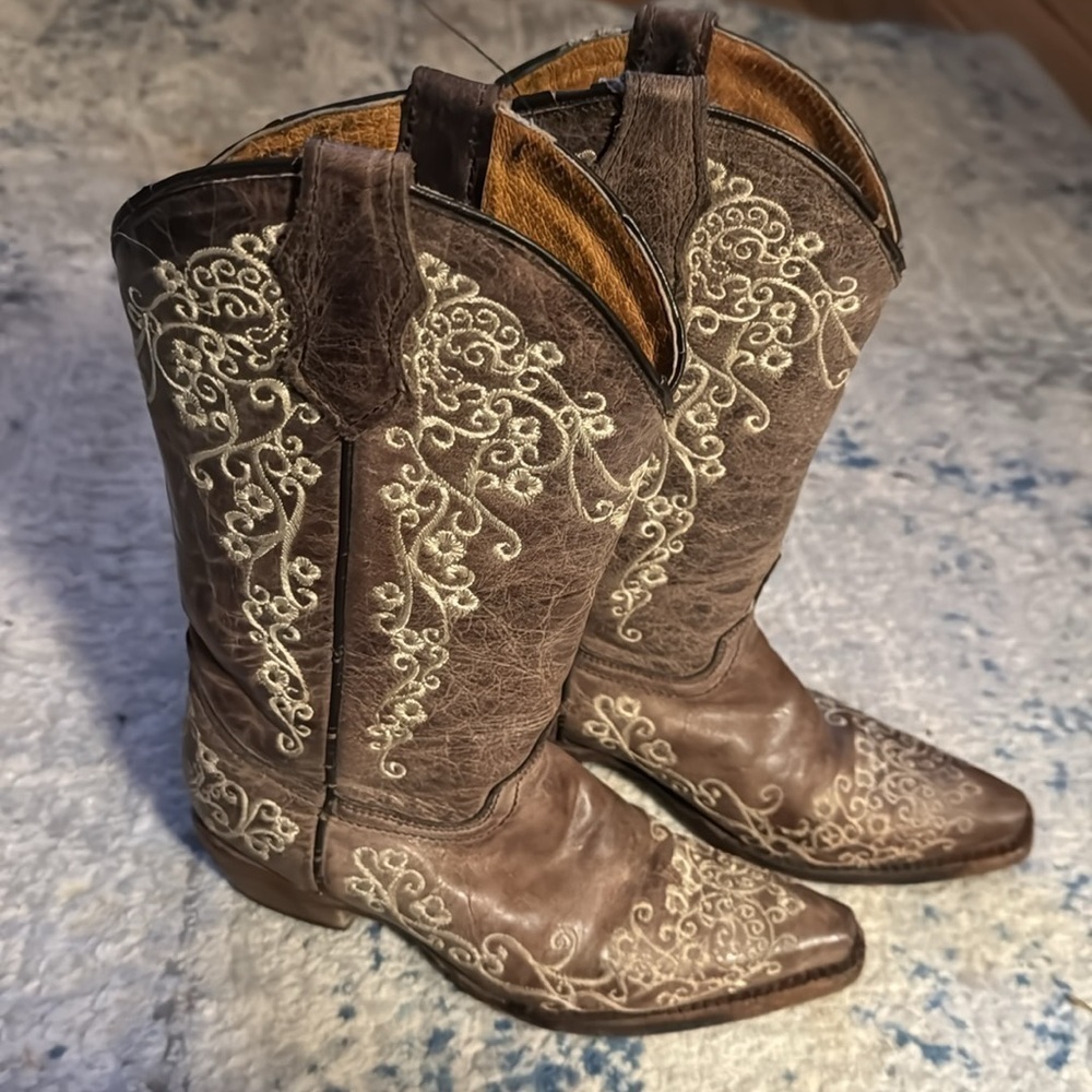 Corral Teens‎ embroidered western boots Sz 2 1/2